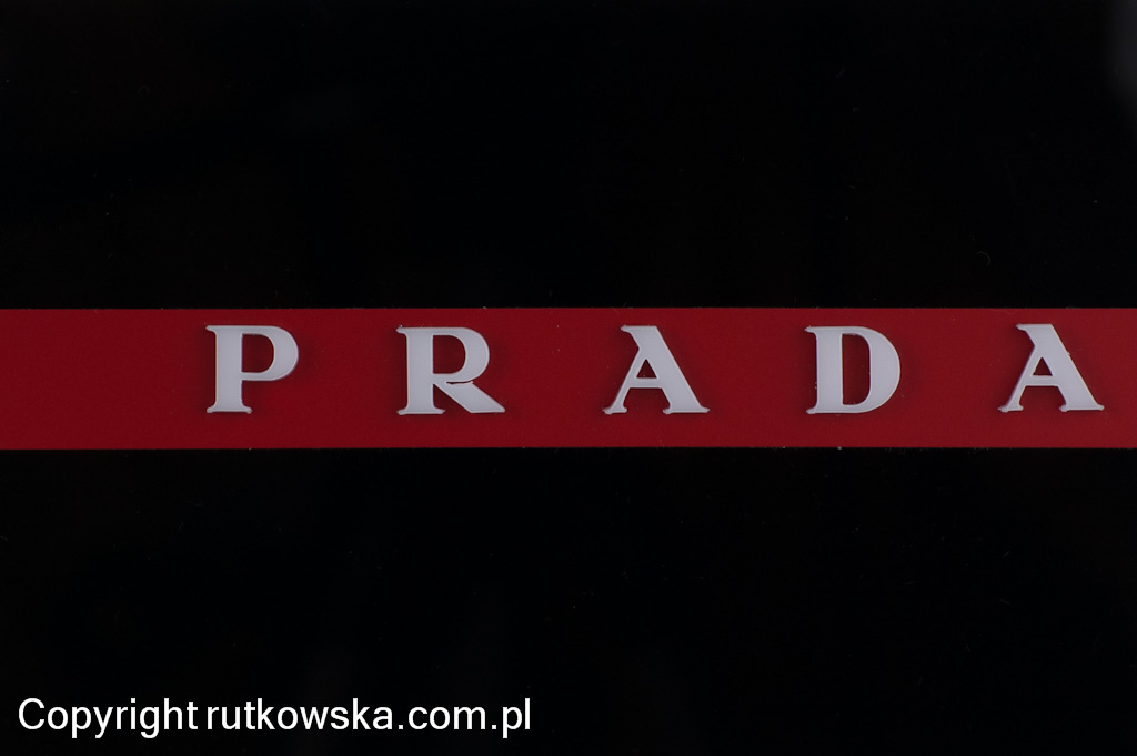 Prada logo